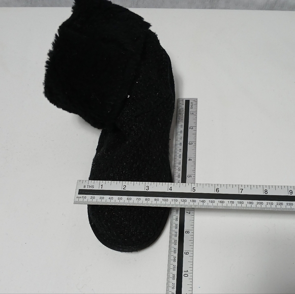 Ugg Treadlite Black Knit Sequin Side Zip Boots. Size 5 - Picture 12 of 12